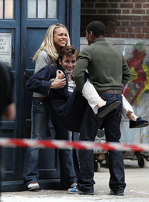 Karen's Sitting Tennant Karen's Sitting Tennant