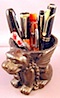 A gargoyle pen golder