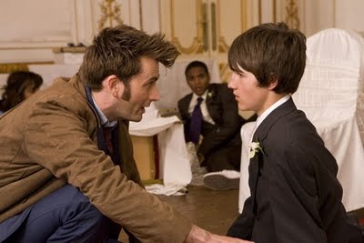 Karen's Sitting Tennant